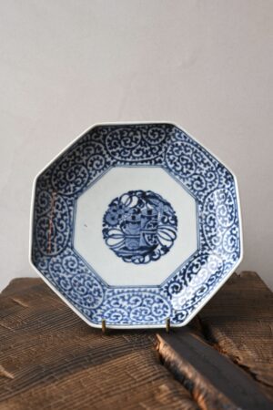 古伊万里蛸唐草文八角皿