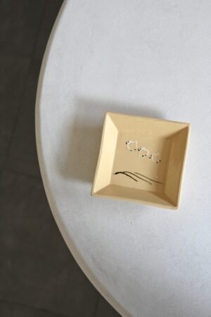 不志名焼千鳥文四方小皿